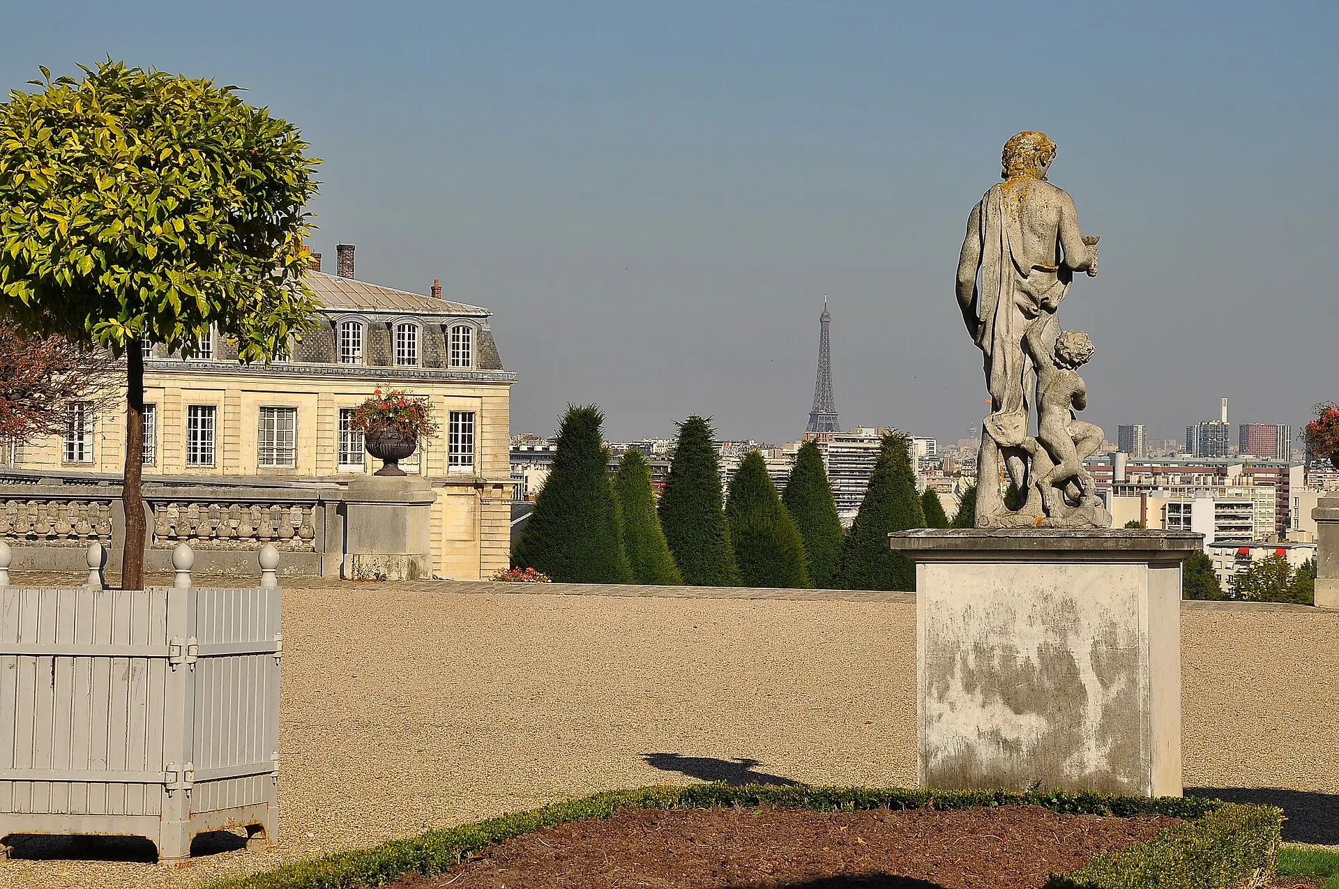 Parc de Saint-Cloud avec vue sur Paris